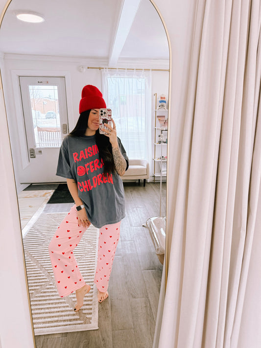 Raising feral children graphic tee